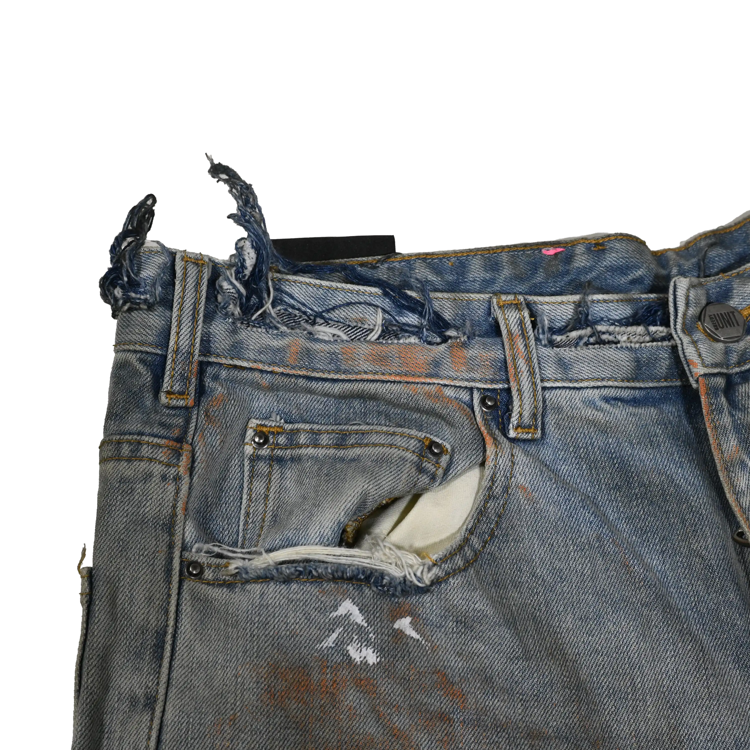 THRASHED JEANS