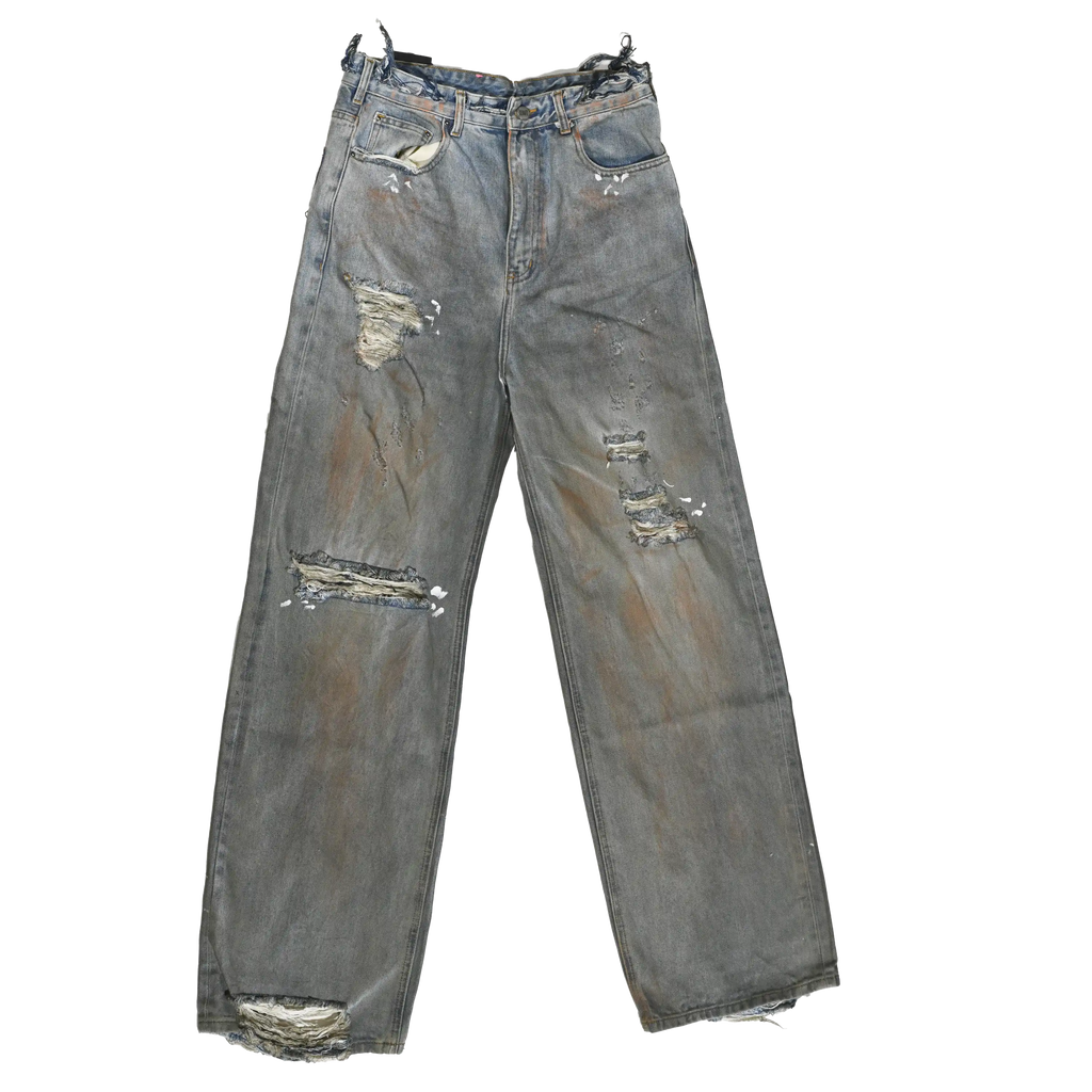 THRASHED JEANS